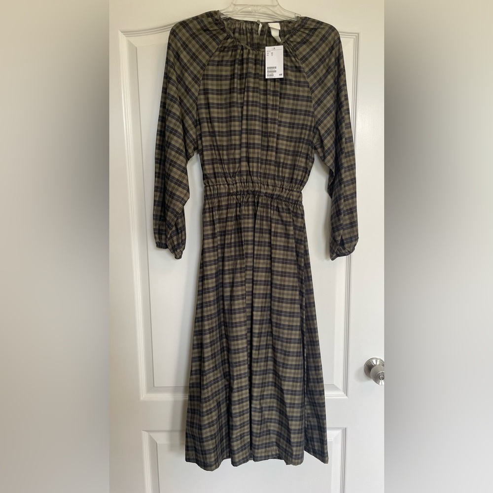 H&M NWT Green and Navy Plaid Midi Dress with fun exposed back!
